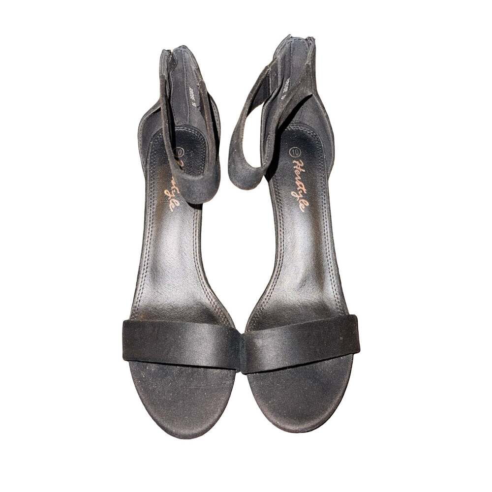 Herstyle Women's Black Ankle Strap Heeled Faux Suede Sandals Size 10